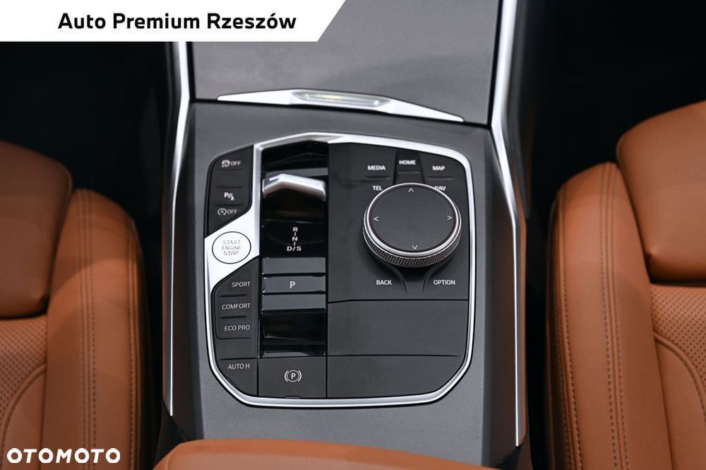 BMW Seria 3 318i - 17