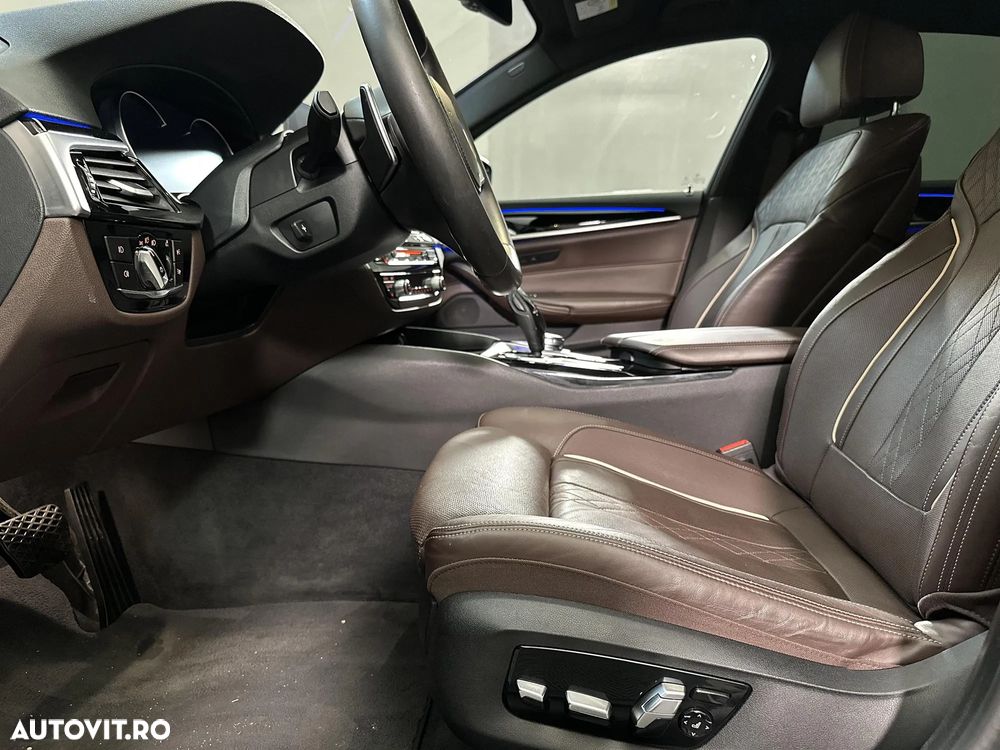 BMW Seria 5 530d xDrive AT - 22