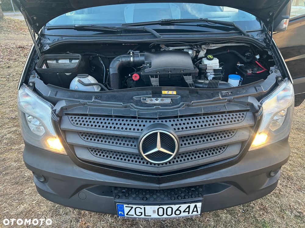 Mercedes-Benz Sprinter - 17
