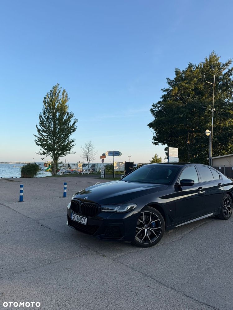 BMW Seria 5 520d xDrive MHEV M Sport sport - 4