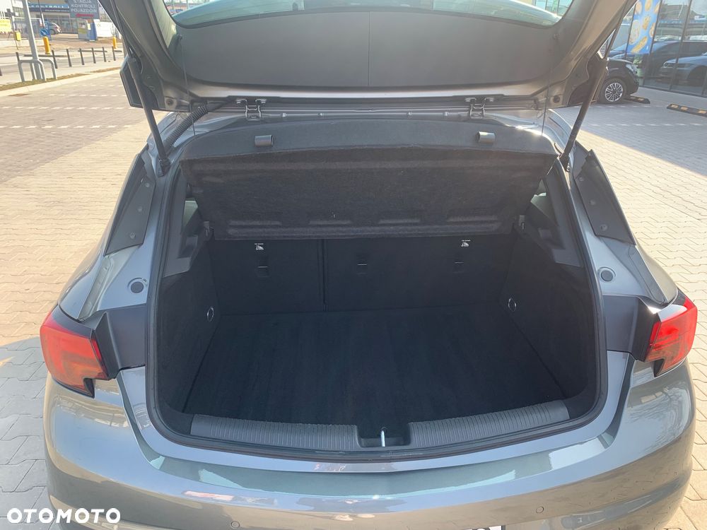 Opel Astra 1.4 T Enjoy S&S - 10