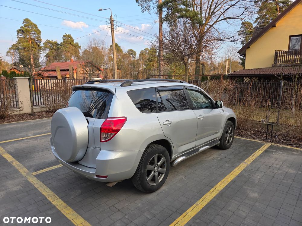 Toyota RAV4 - 15
