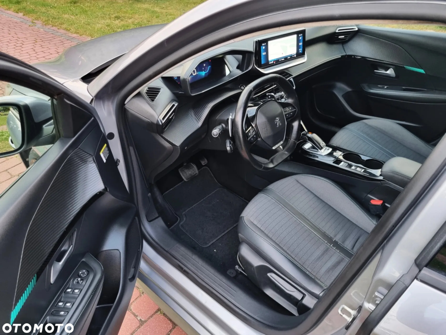 Peugeot 208 1.2 PureTech GT Line S&S EAT8 - 16