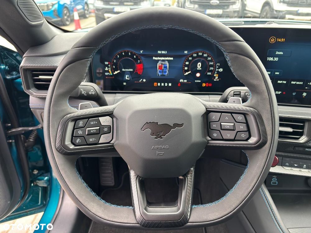 Ford Mustang - 23