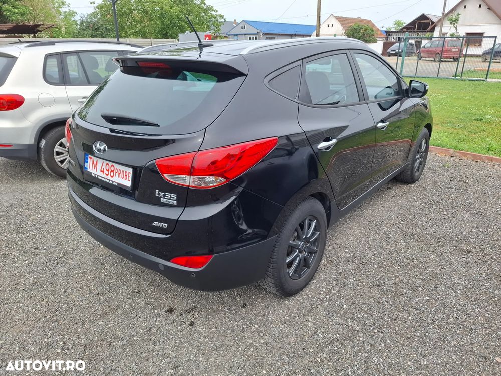Hyundai ix35 2.0 CRDI 4WD Trend - 4