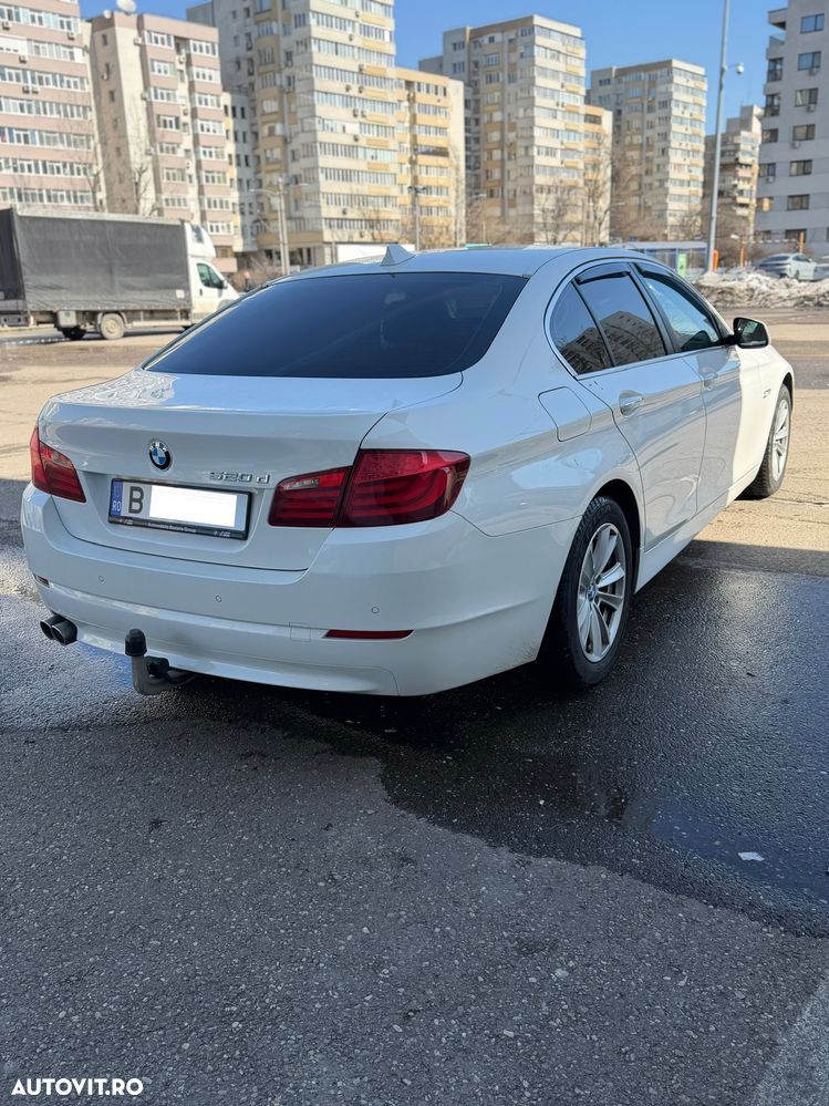 BMW Seria 5 520d Aut. - 4