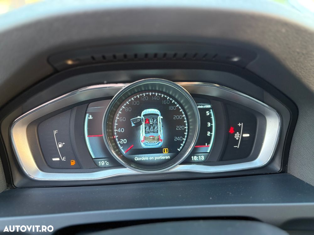Volvo V60 D2 ECO Start-Stop Momentum - 12