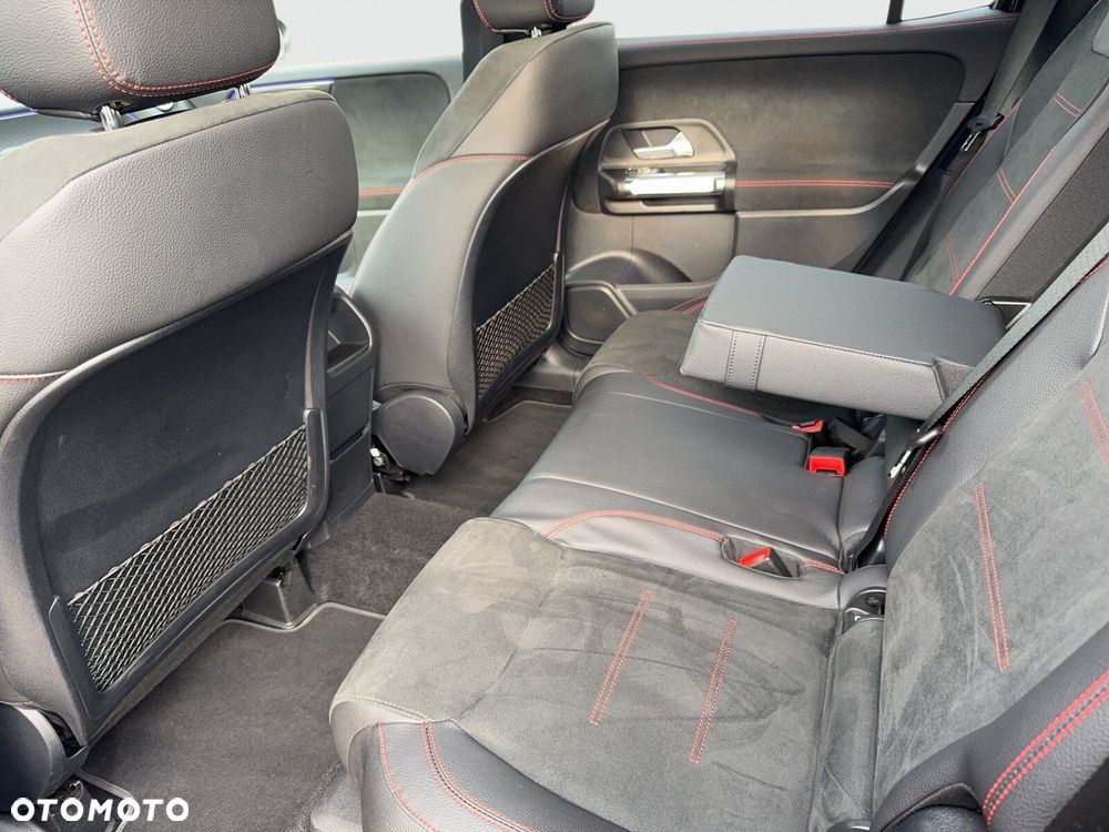 Mercedes-Benz GLB 200 AMG Line 7G-DCT - 18