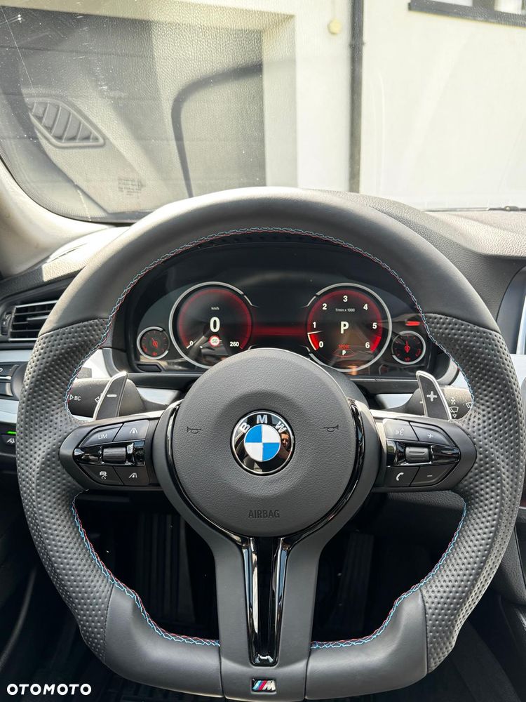 BMW Seria 5 525d - 16