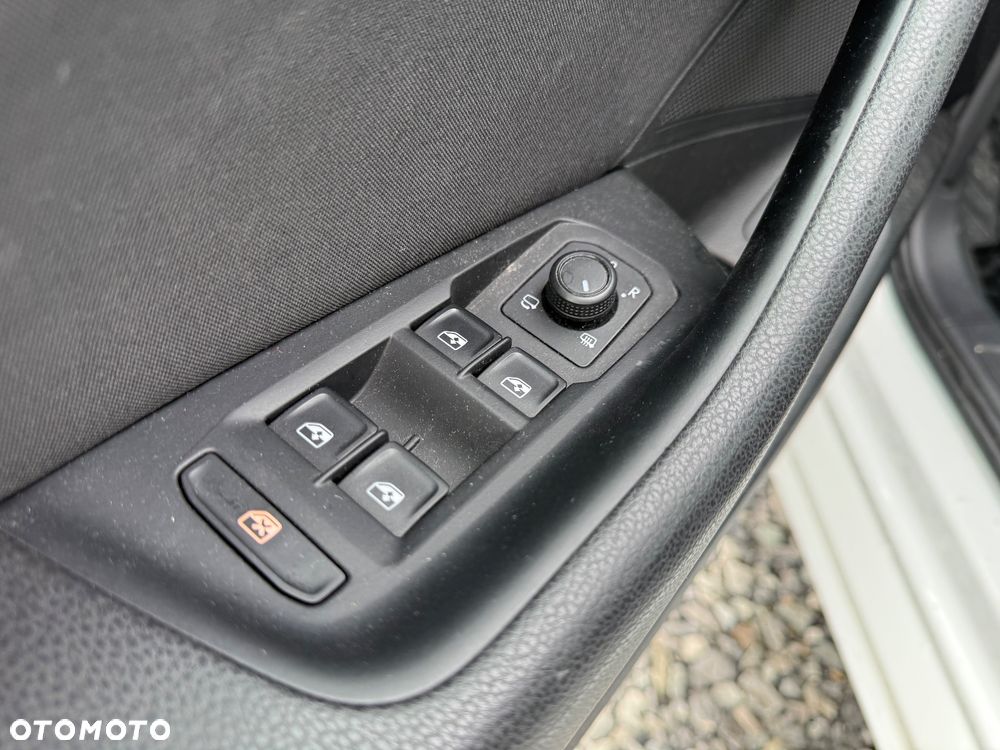 Volkswagen Passat 1.5 TSI EVO Business DSG - 22