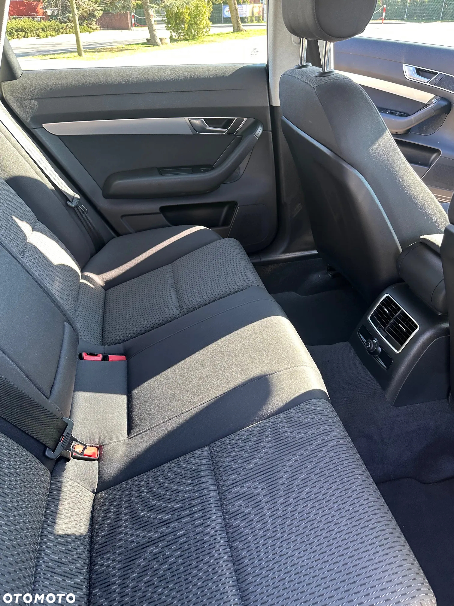 Audi A6 Avant 2.0 TDI DPF - 17