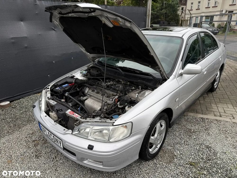 Honda Accord 2.0 ES - 13