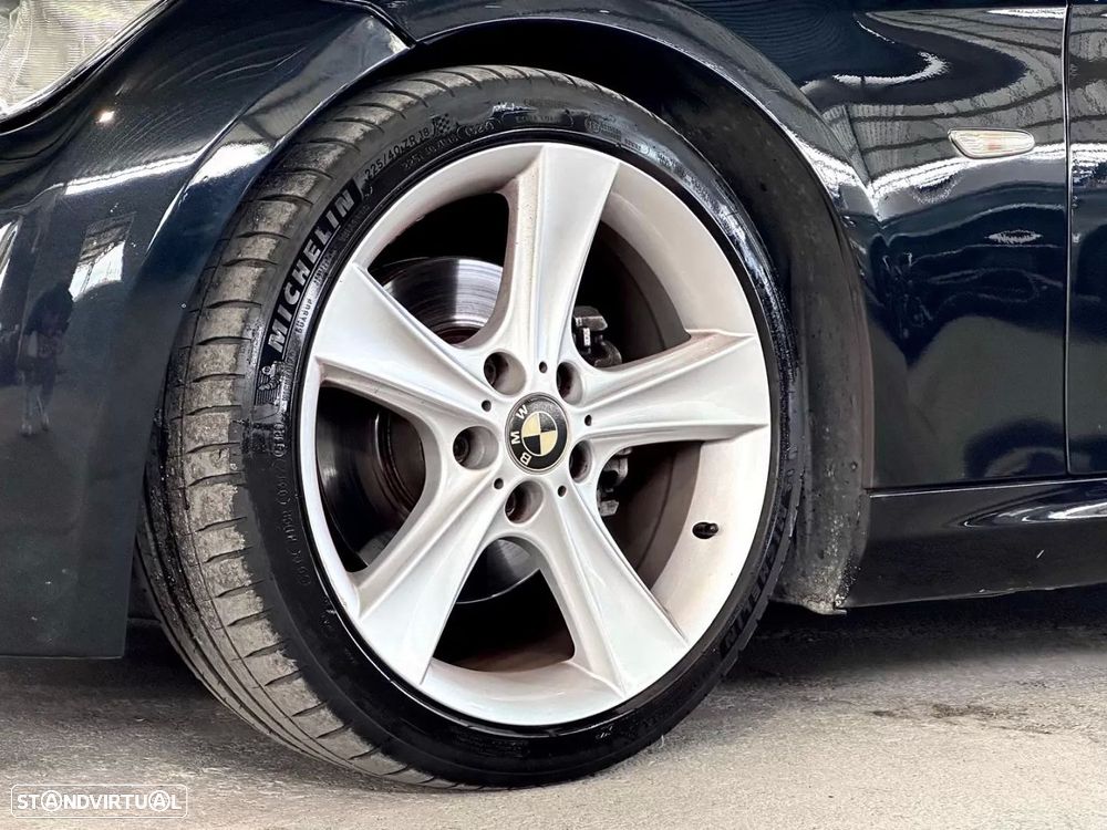 BMW 320 d Coupe Auto - 2