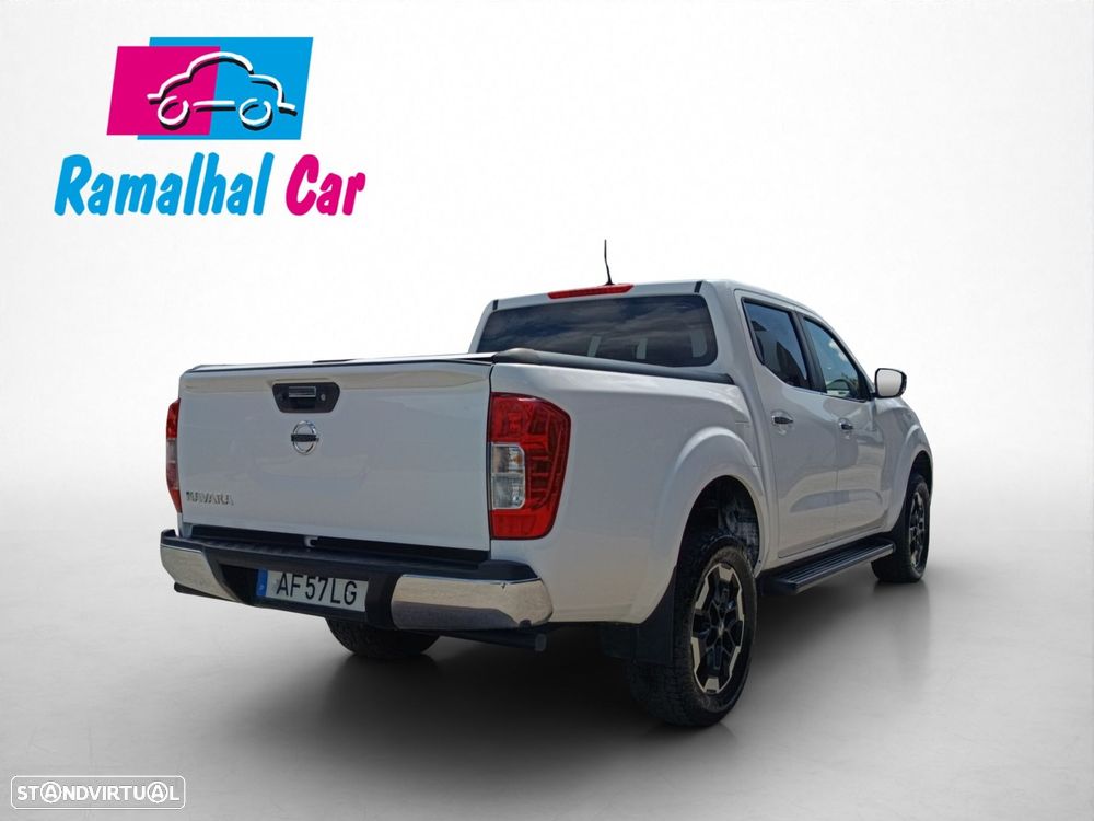 Nissan Pick Up - 9