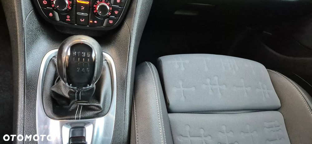 Opel Meriva 1.4 Design Edition - 19