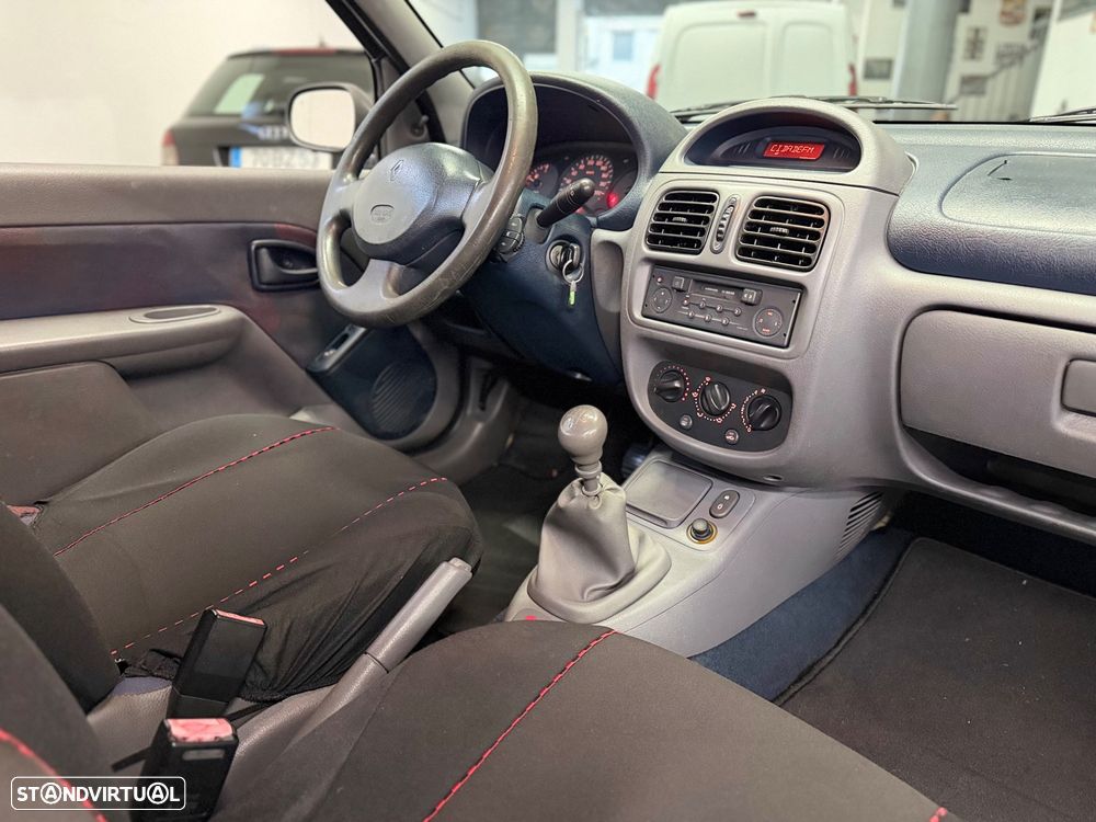 Renault Clio 1.9 D - 8