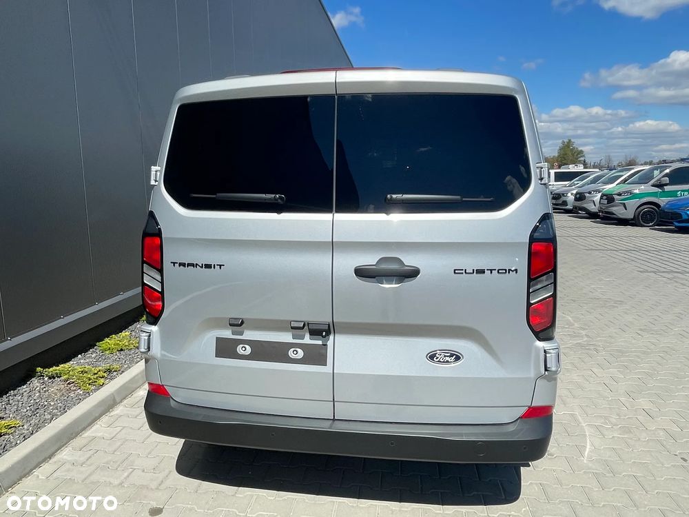 Ford Transit Custom - 8