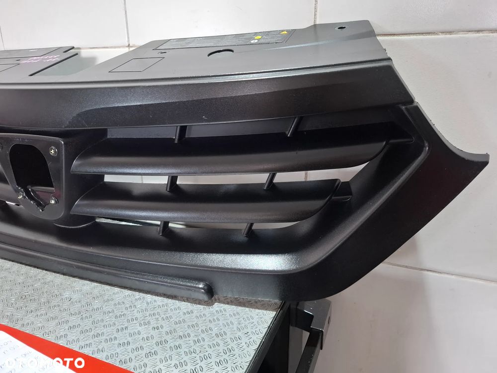 Atrapa grill zderzaka przód Dacia Dokker nr 623108367R - 2