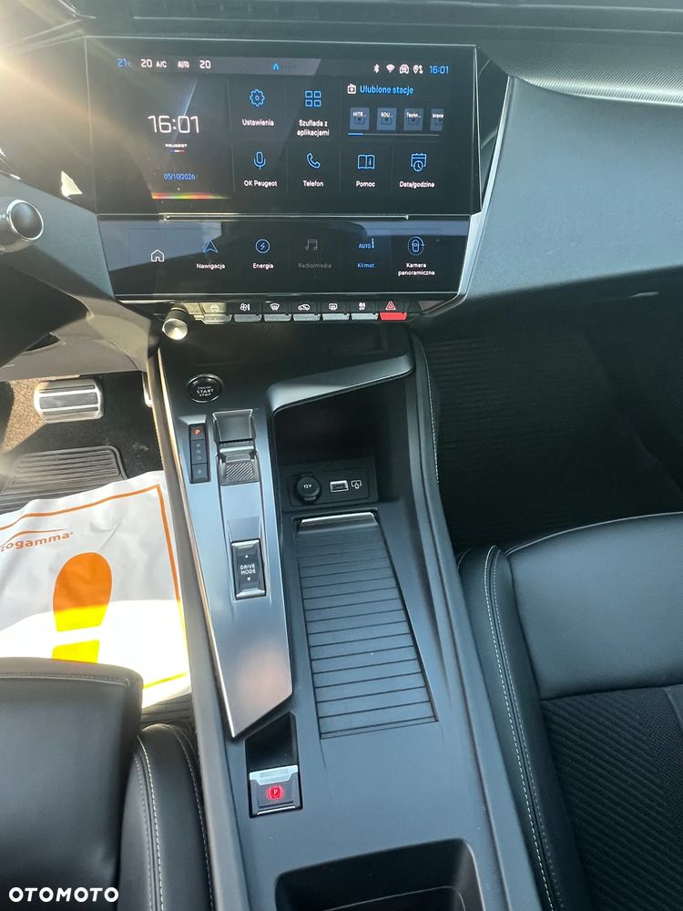 Peugeot 308 - 25