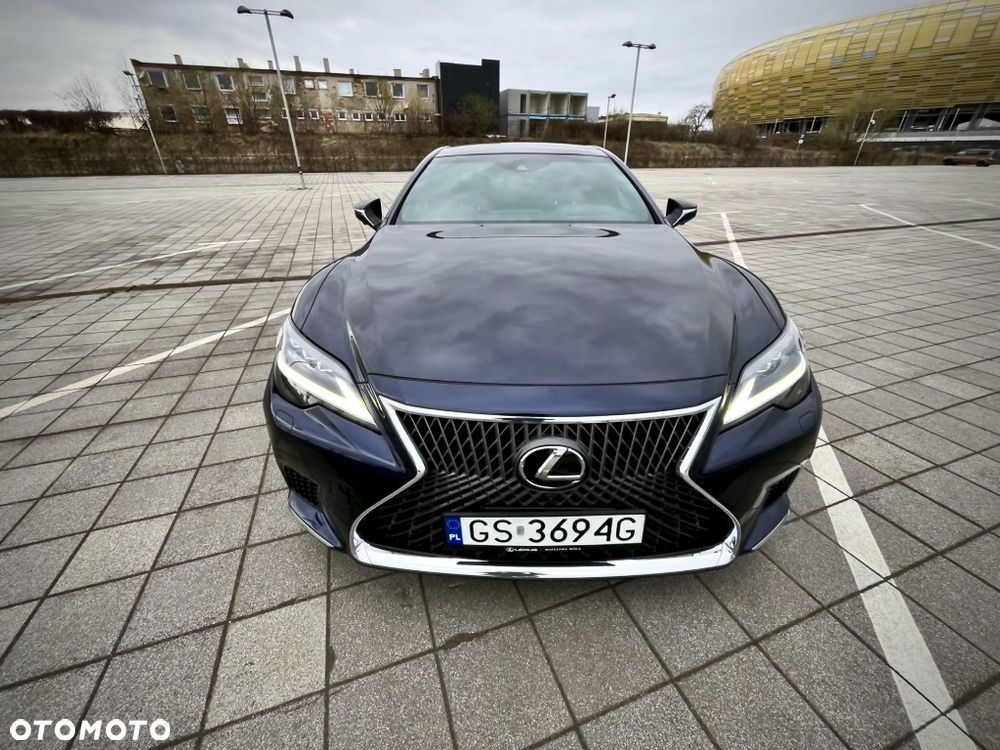 Lexus LS - 4