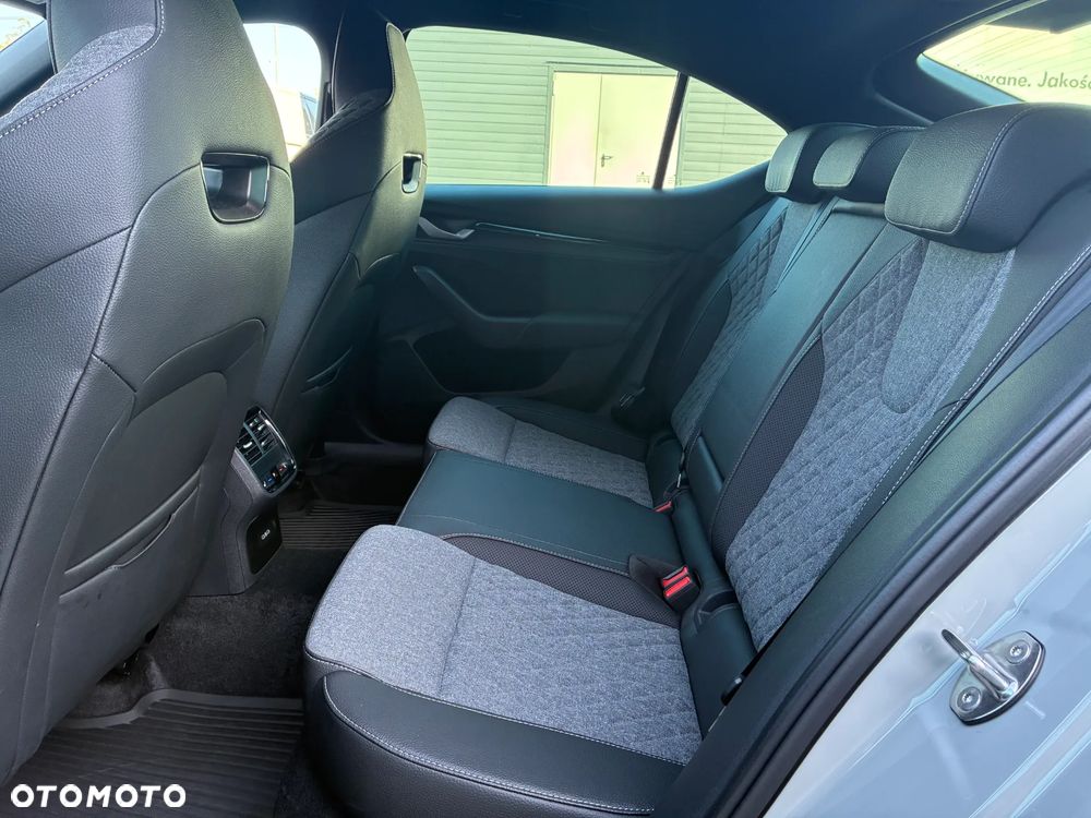 Skoda Octavia 1.5 TSI mHEV Sportline DSG - 16
