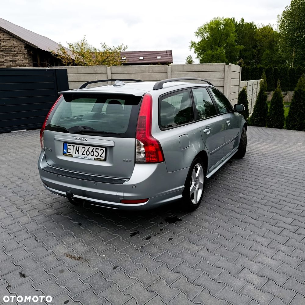 Volvo V50 2.0D R-Design Momentum - 8
