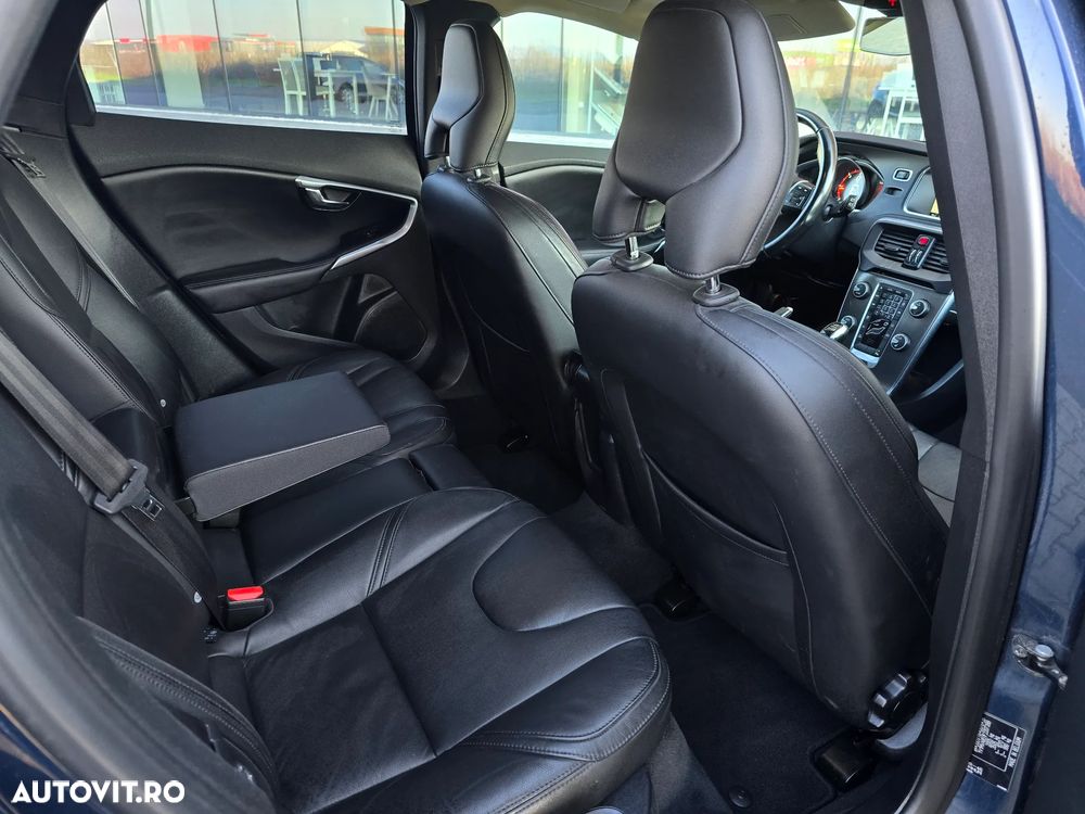 Volvo V40 D4 Summum - 20