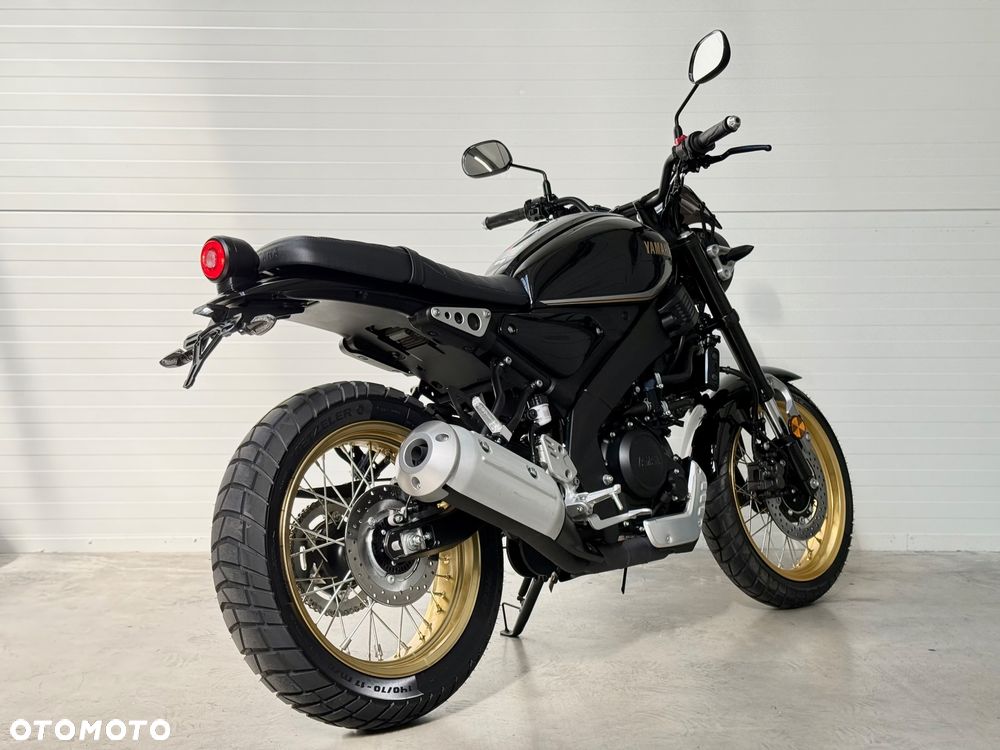 Yamaha XSR - 4