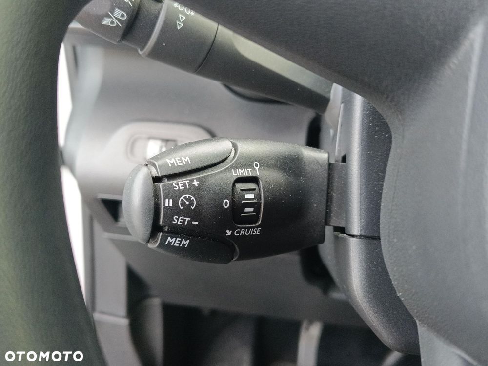 Toyota Proace City Verso 1.5 D-4D Business - 24