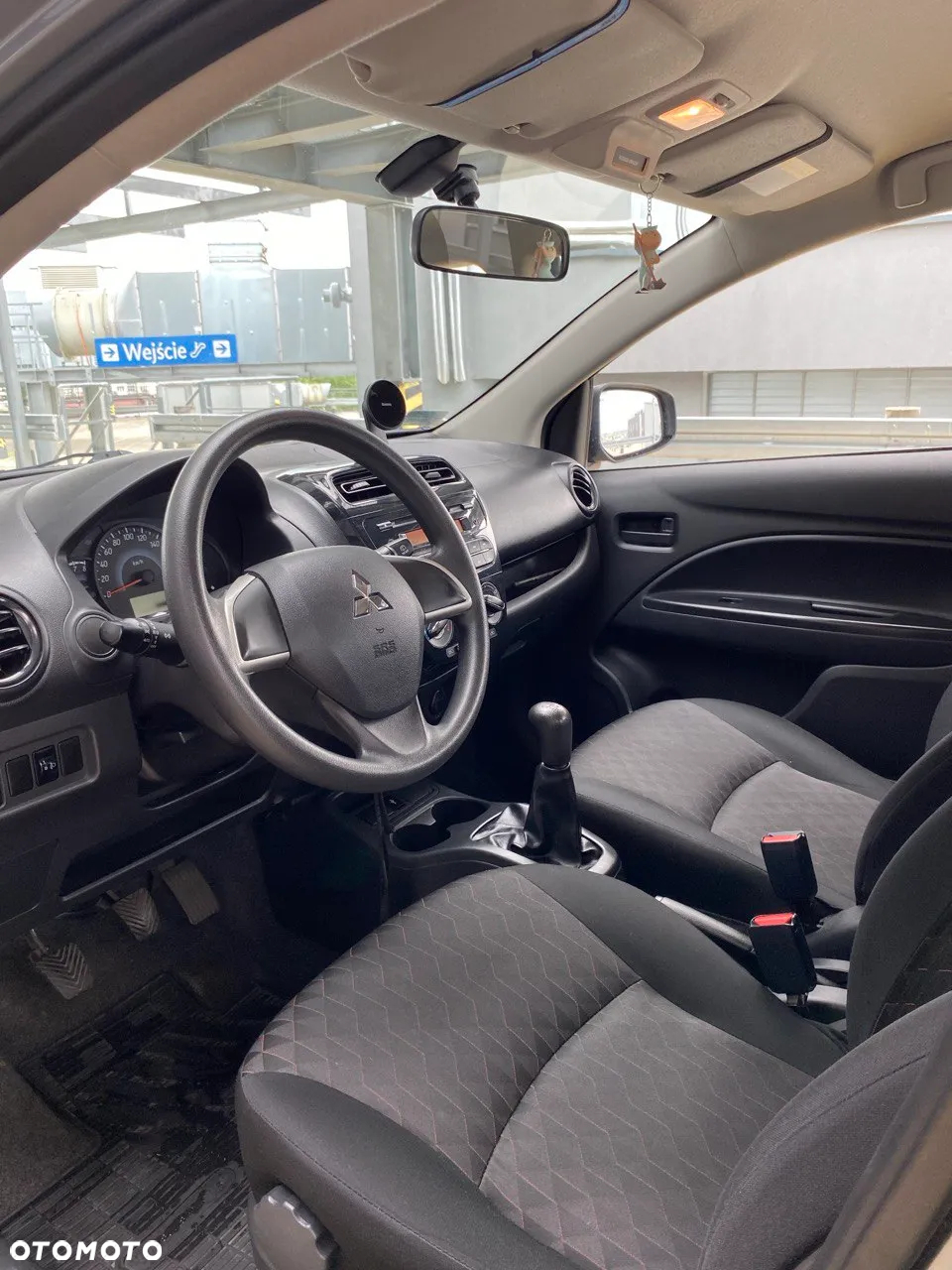 Mitsubishi Space Star 1.2 Entry - 13