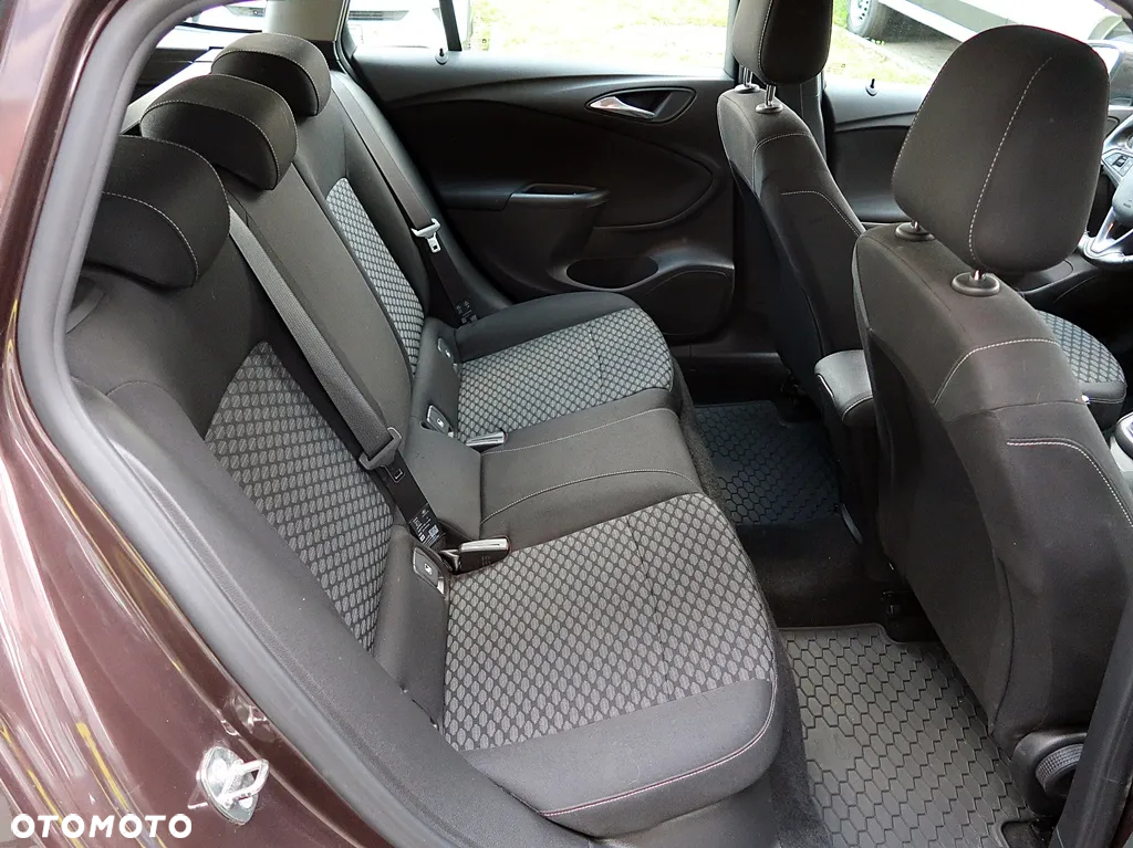 Opel Astra V 1.4 T Enjoy - 11