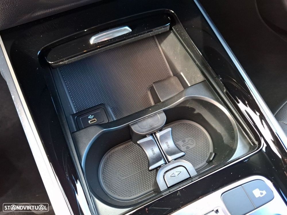 Mercedes-Benz EQB 250 AMG Line - 22