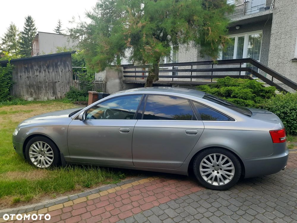 Audi A6 Limousine 2.4 - 7