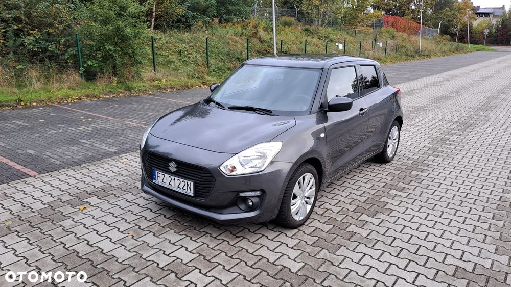 Suzuki Swift 1.2 Premium Plus CVT - 20