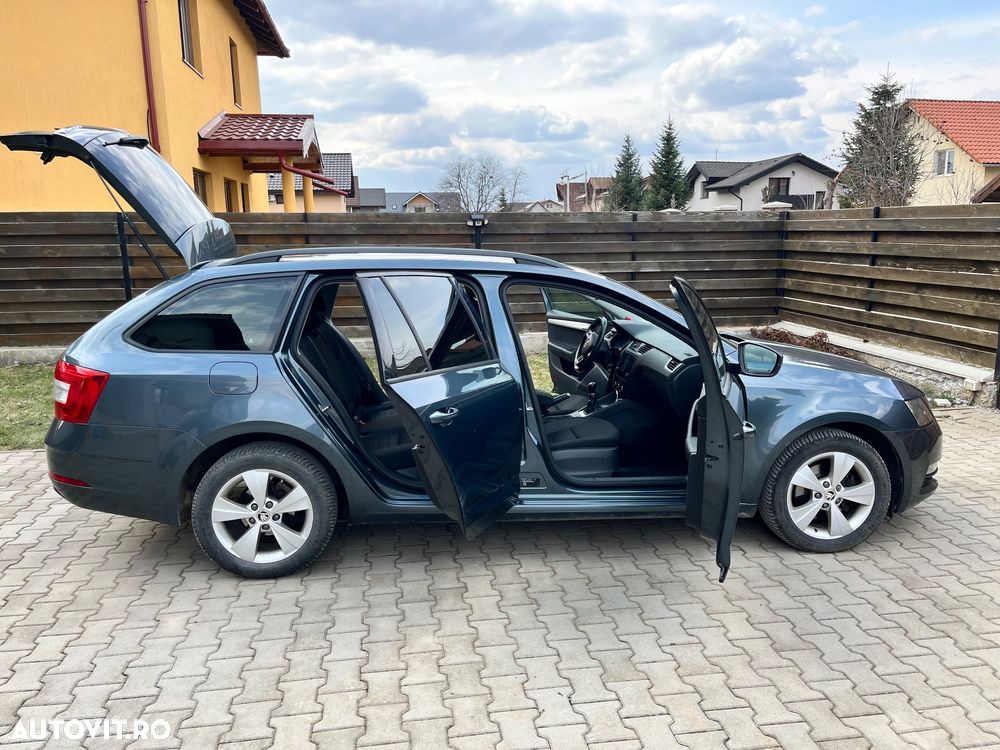 Skoda Octavia 2.0 TDI Ambition - 14