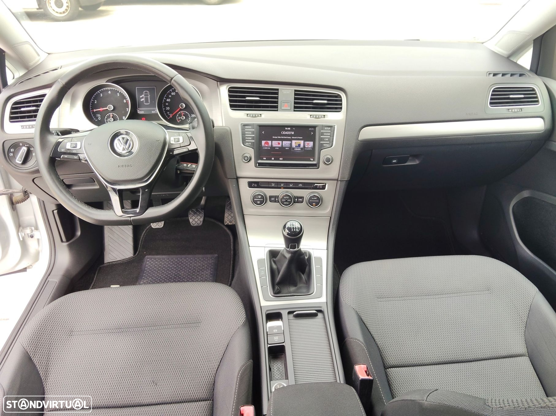 VW Golf 1.0 TSI Confortline - 11