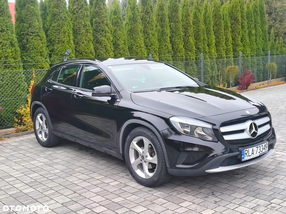Mercedes-Benz GLA 180 Urban - 8