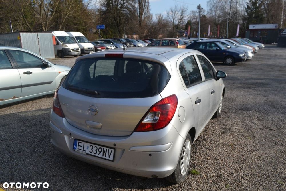 Opel Corsa - 3