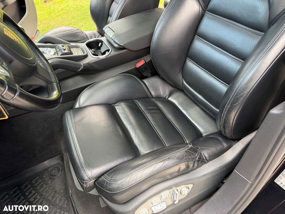 Porsche Cayenne Platinum Edition - 31