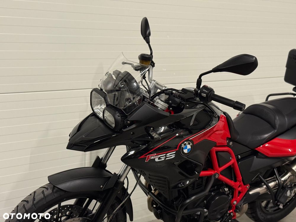 BMW F - 21