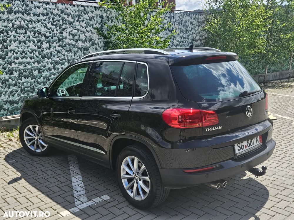Volkswagen Tiguan 2.0 TDI DPF 4Motion BlueMotion Technology Lounge Sport & Style - 4