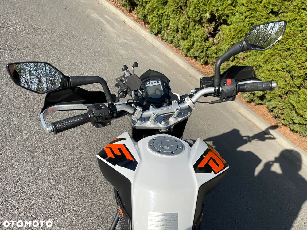 KTM Duke 125 - 5