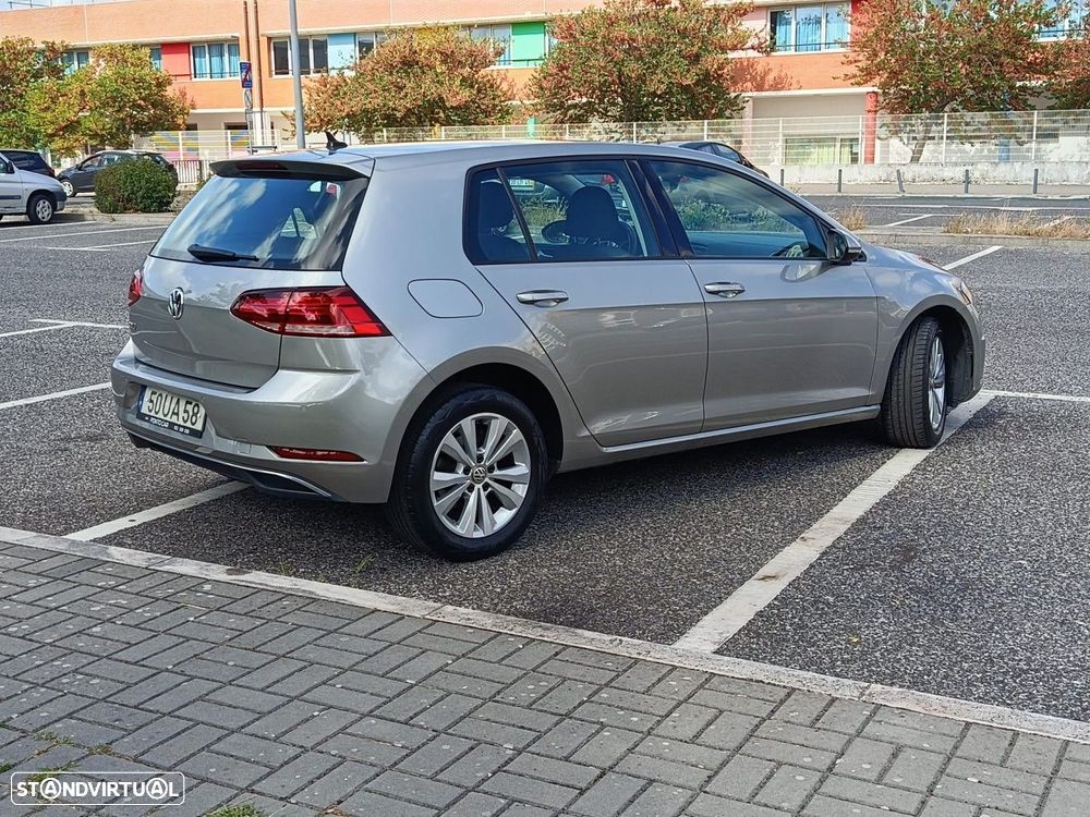 VW Golf 1.6 TDI Confortline - 7