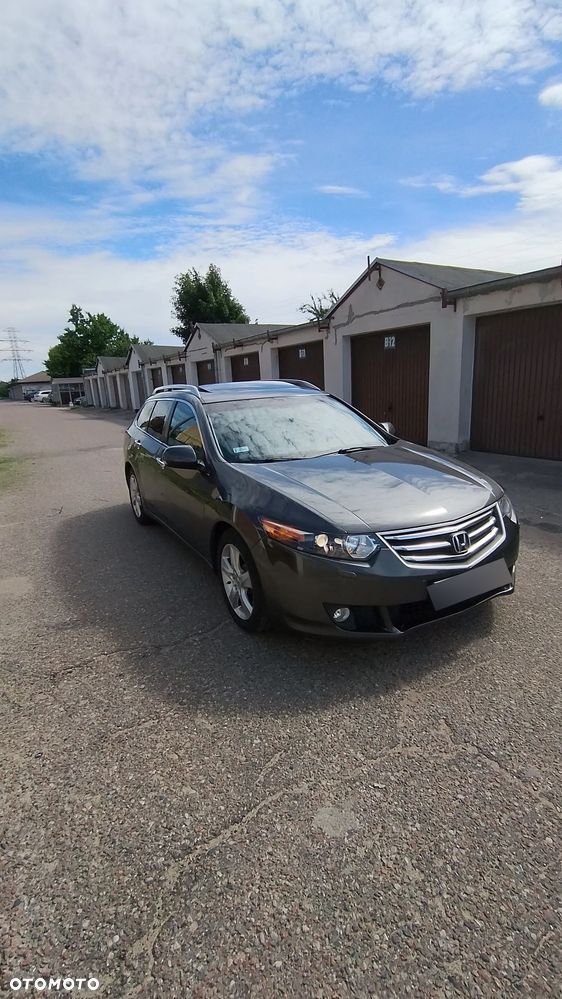 Honda Accord 2.0 Executive - 12