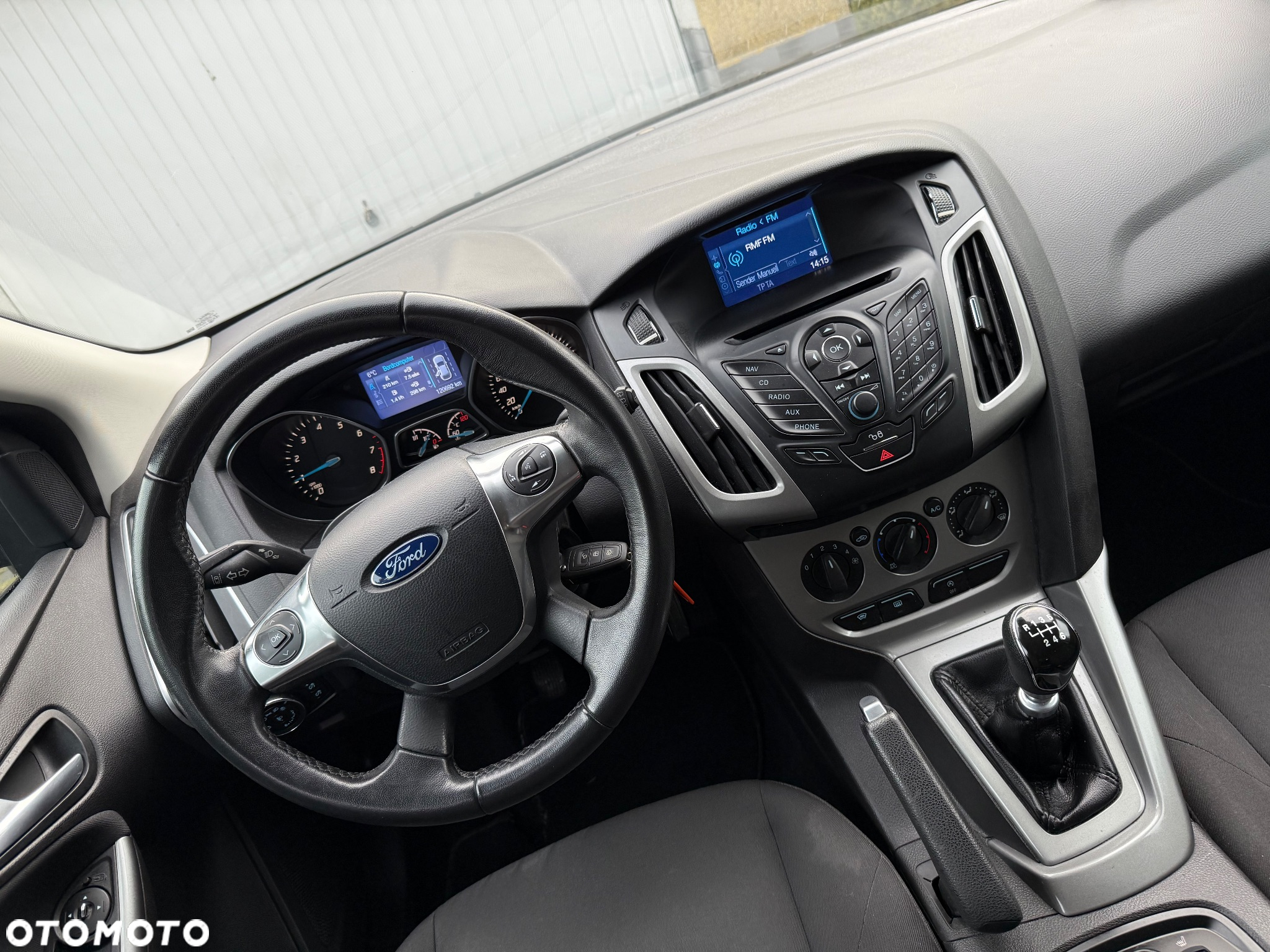 Ford Focus Turnier 1.0 EcoBoost Start-Stopp-System Champions Edition - 25