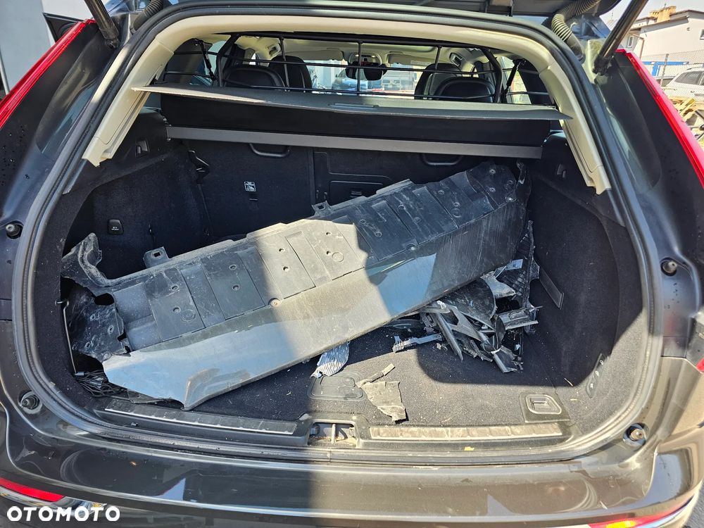 Volvo XC 60 B5 D AWD Geartronic Inscription - 33