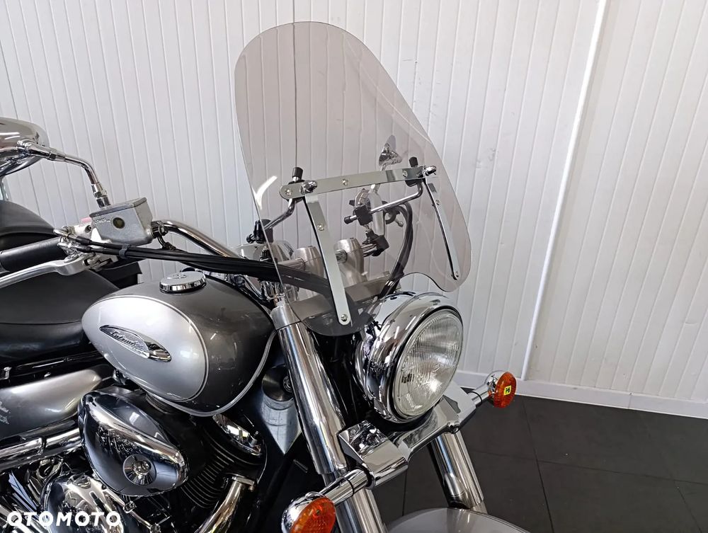 Suzuki VL 800 Volusia - 14