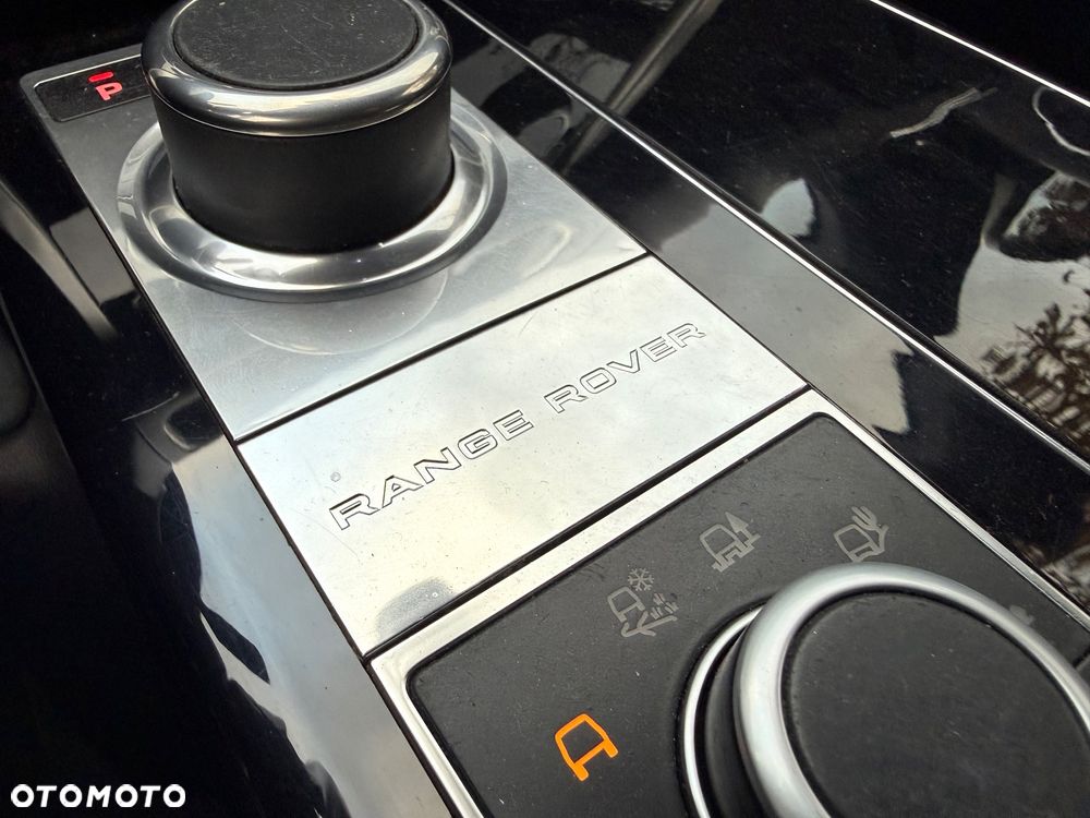 Land Rover Range Rover 4.4SD V8 LWB Vogue - 31