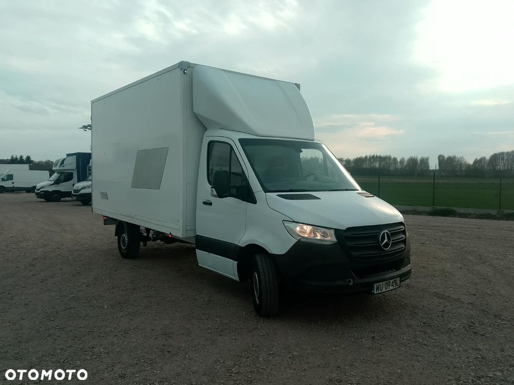 Mercedes-Benz Sprinter - 5