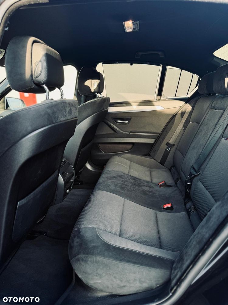 BMW Seria 5 520i Luxury Line - 15